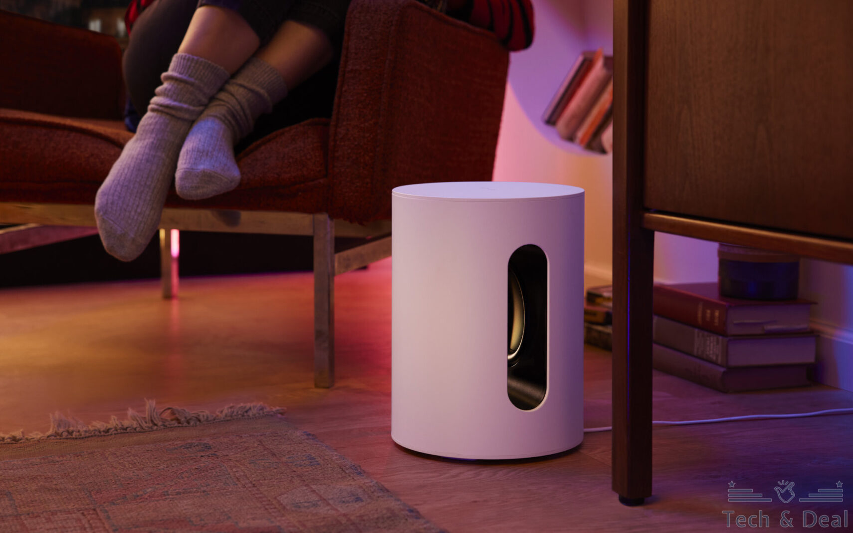 sonos sub mini lifestyle image white 13