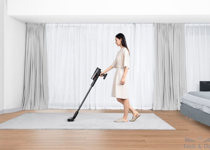 xiaomi ultralight vaccum lifestyle shot 4
